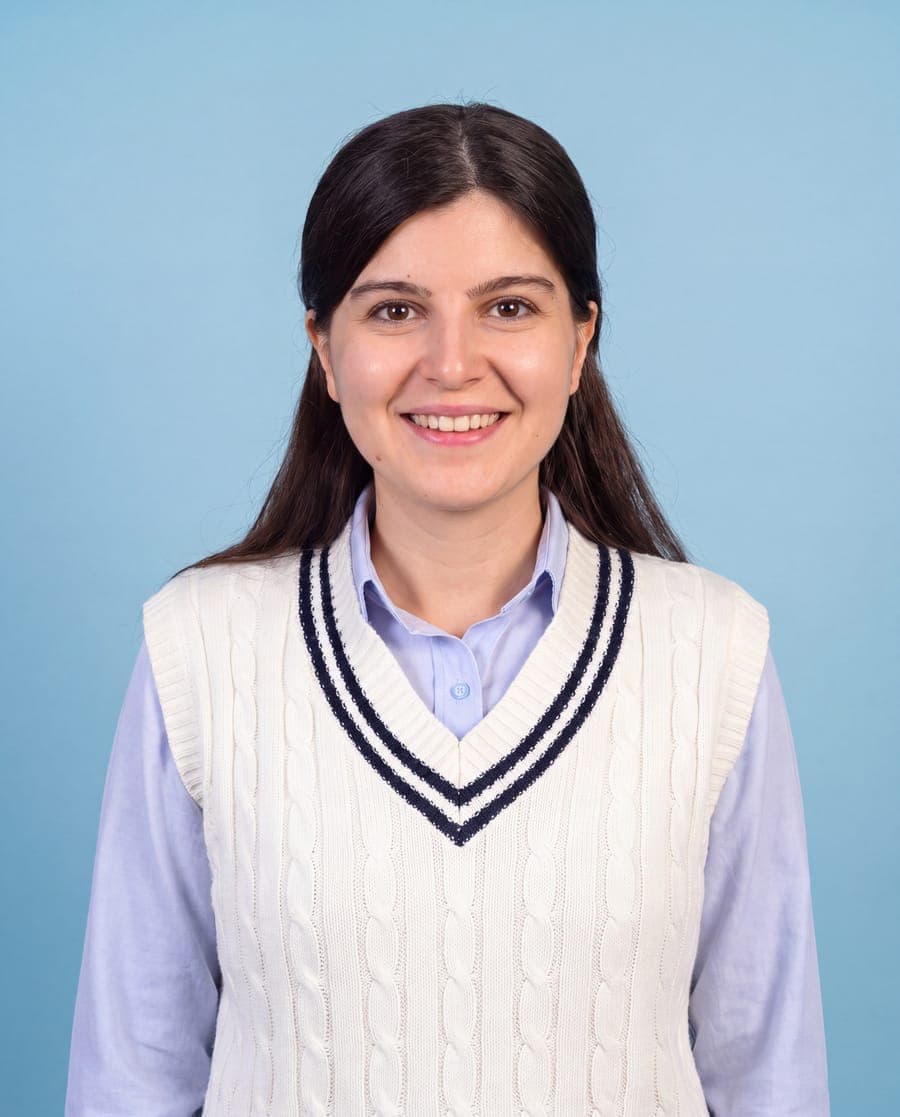 Derya Özbey, Okul Psikoloğu